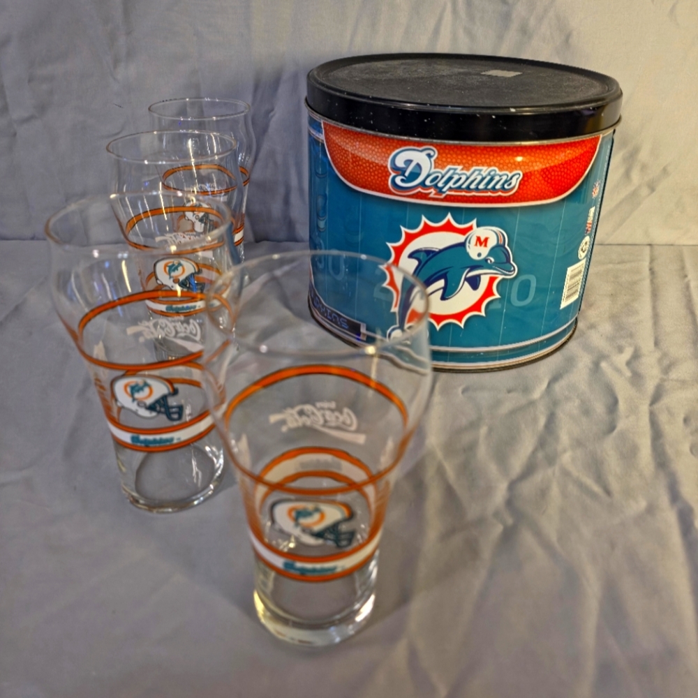 Vintage Miami Dolphins Glass Set